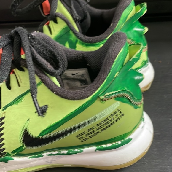 Nike Lebron Witness 5 Lime Glow
Green Size 7Y - Picture 7 of 12